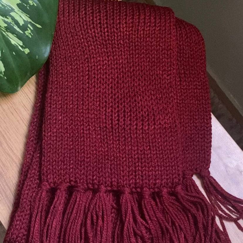 شال ميكاسا الاحمر شال ميكاسا الاحمر